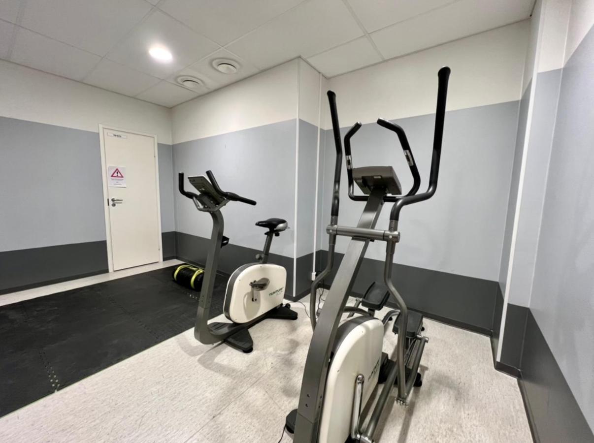 Suite - King Size Bed - Gym&Wifi - Indoor Parking Rovaniemi Esterno foto
